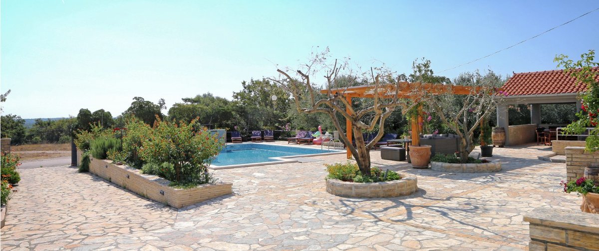 Pool and garden courtyard